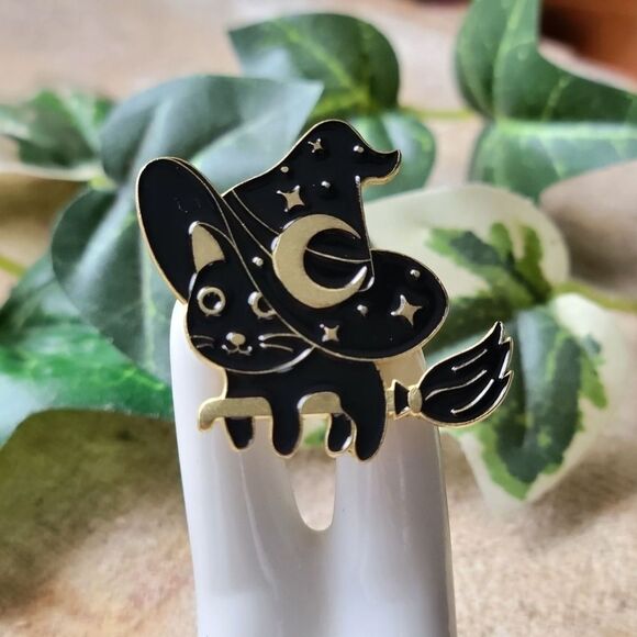 Black & Gold Cat Enamel Pin Mystical magical Spooky Cat Fashion pins Moon child - Picture 1 of 9